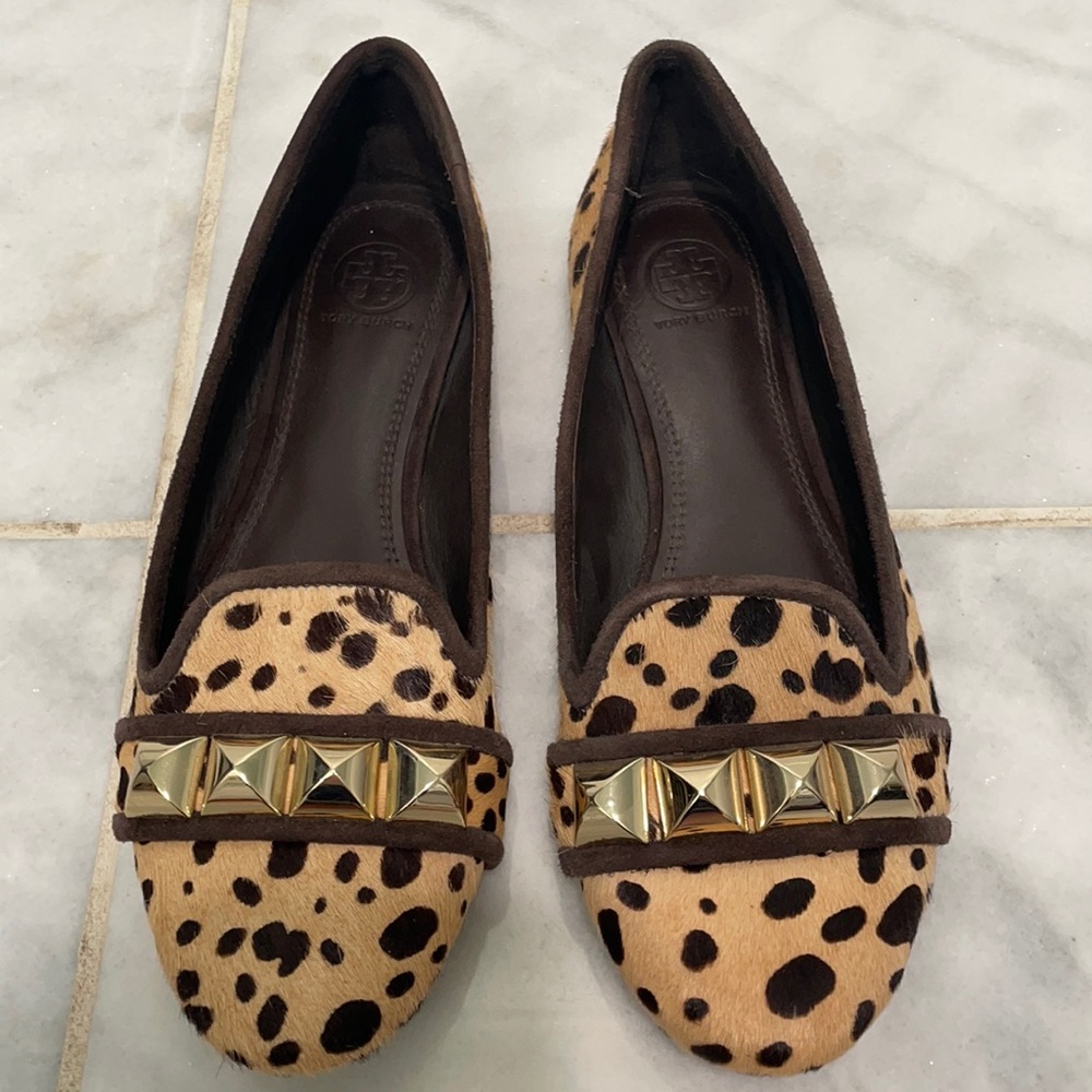 Tory Burch Leopard Calf Hair Asher Loafer / Flats